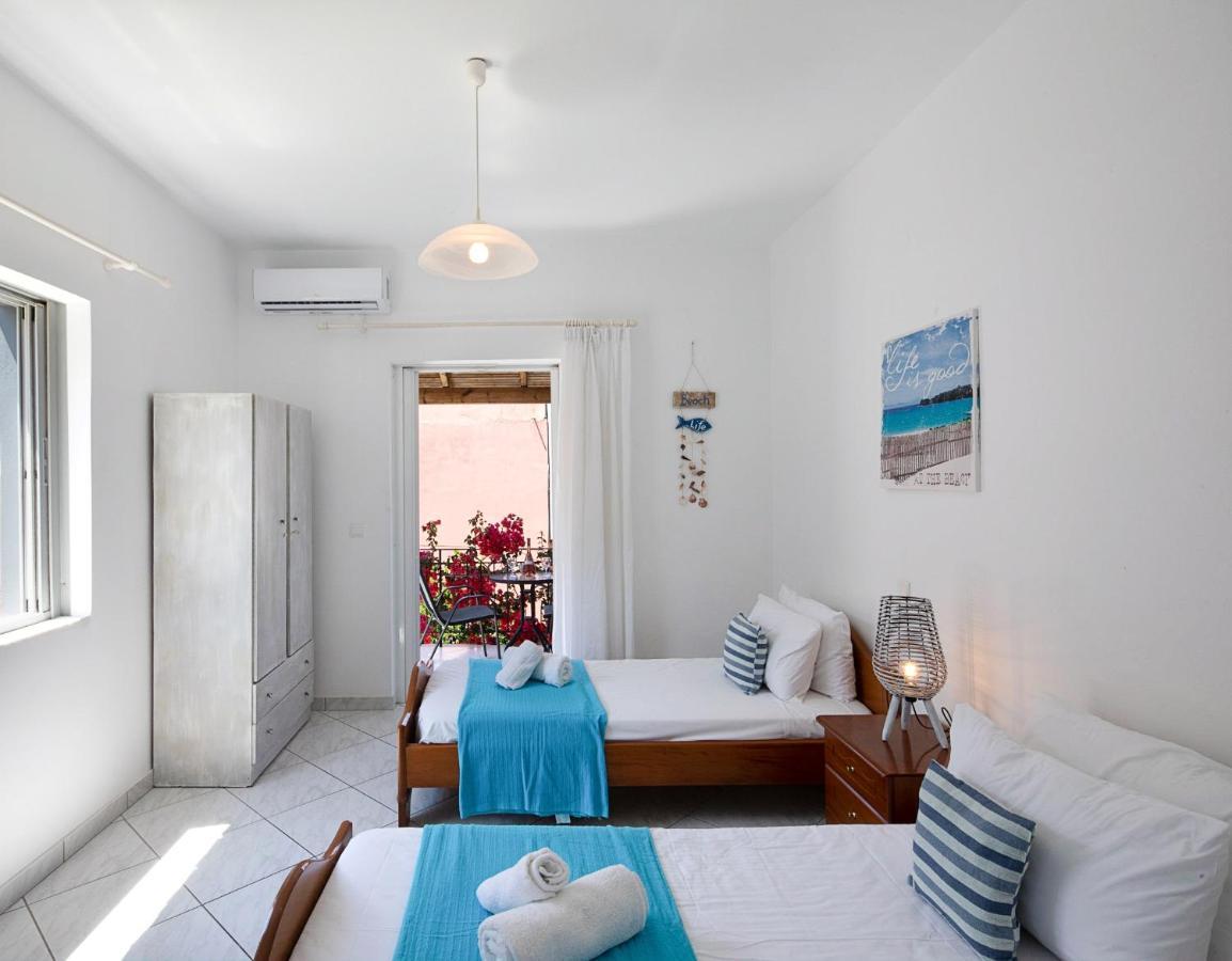 Irini Apartments And Studios Agios Gordios  Exterior foto